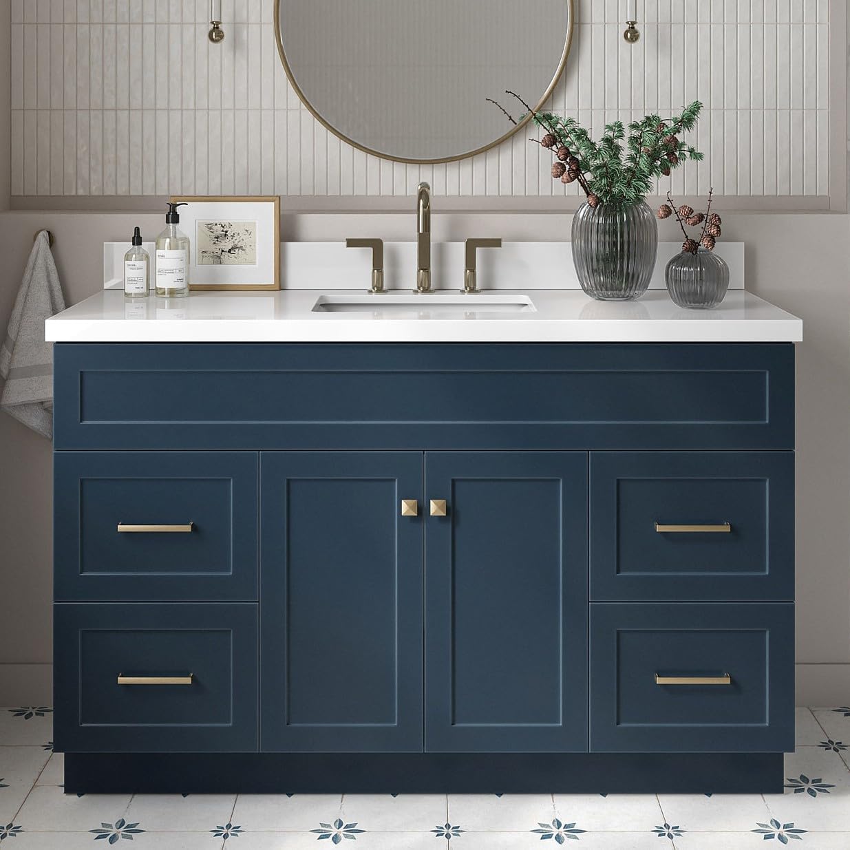 ARIEL Hamlet 43 Inch Single Sink Bathroom Vanity in White, 1.5" Edge Quartz Top, Solid Wood, Rectangular Sink, 2 Soft Closing Doors, 4 Full Extension Dovetail Drawers, Toe Kick
