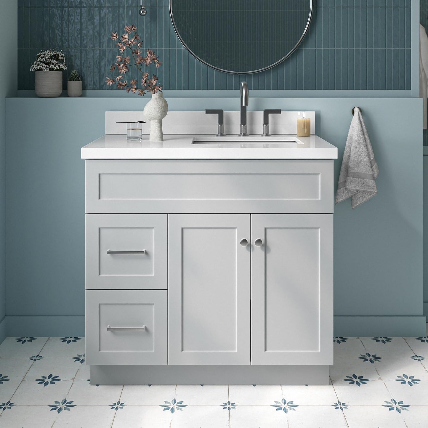 ARIEL Hamlet 43 Inch Single Sink Bathroom Vanity in White, 1.5" Edge Quartz Top, Solid Wood, Rectangular Sink, 2 Soft Closing Doors, 4 Full Extension Dovetail Drawers, Toe Kick