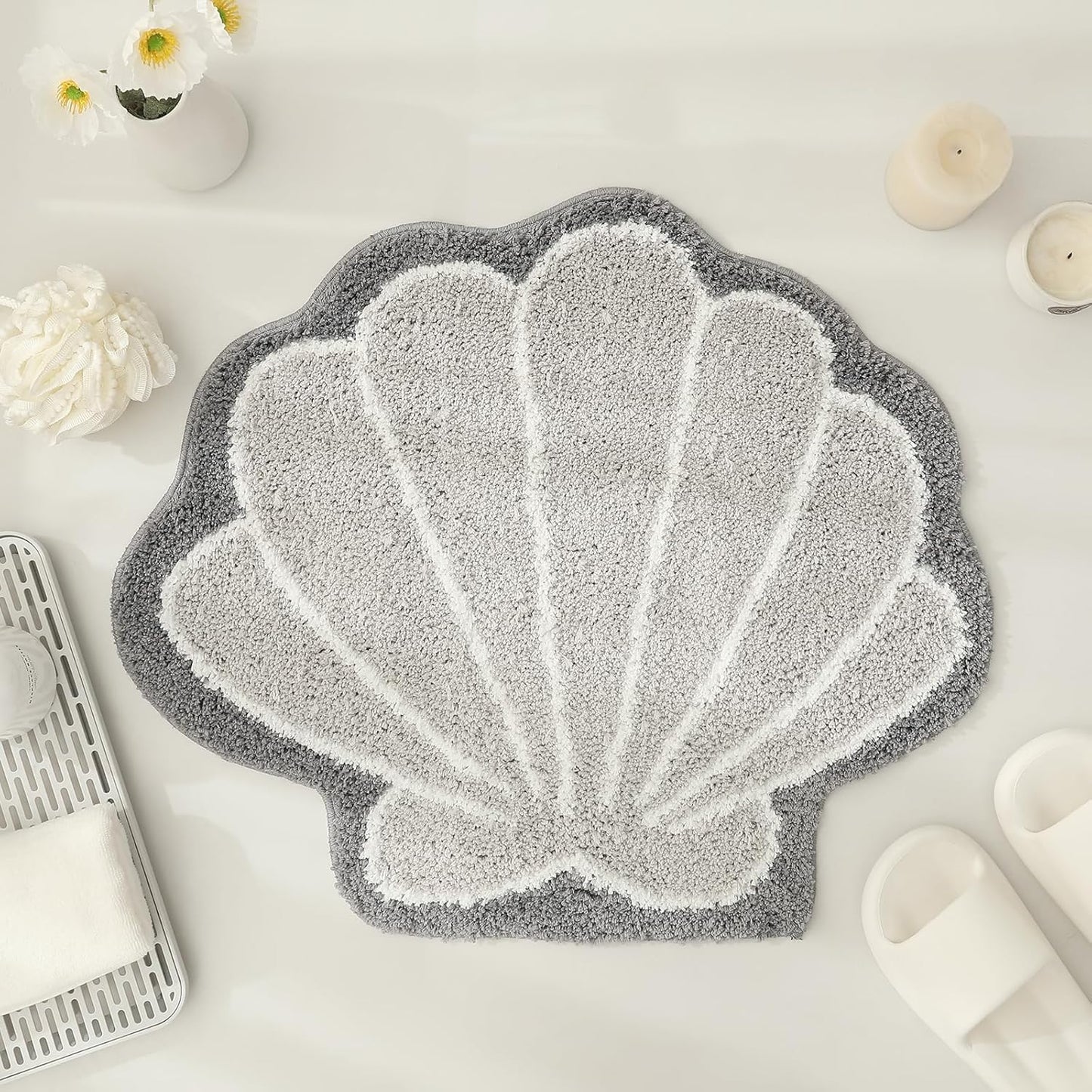 YRXRUS Seashells Bathroom Rug, Bathroom Runner, Blue Bath Rugs, Ocean Decor Shell Bath Mat Gifts, Cute Seashell Shaped Rugs for Sea Room Decor, Machine Washable & Non-Slip Mat, 45x23 Inch